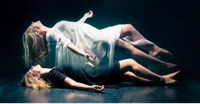 Giải mã giấc mơ thấy người chết và ý nghĩa đằng sau 5 Luận giải chi tiết ý nghĩa giấc mơ thấy người chết