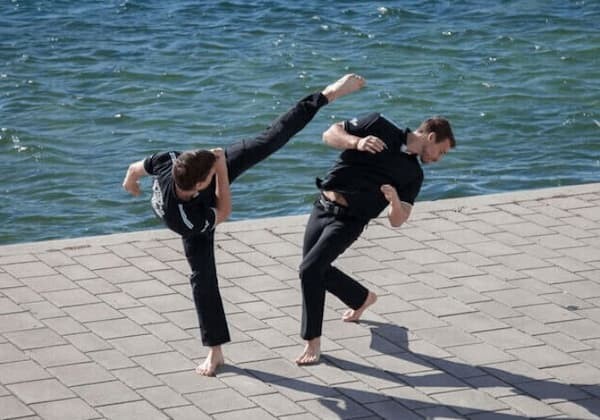 Nằm mơ thấy đánh nhau mang lại điềm báo gì? Con số nào may mắn? 5 Nằm mơ thấy đánh nhau với một người lạ chưa từng gặp mặt